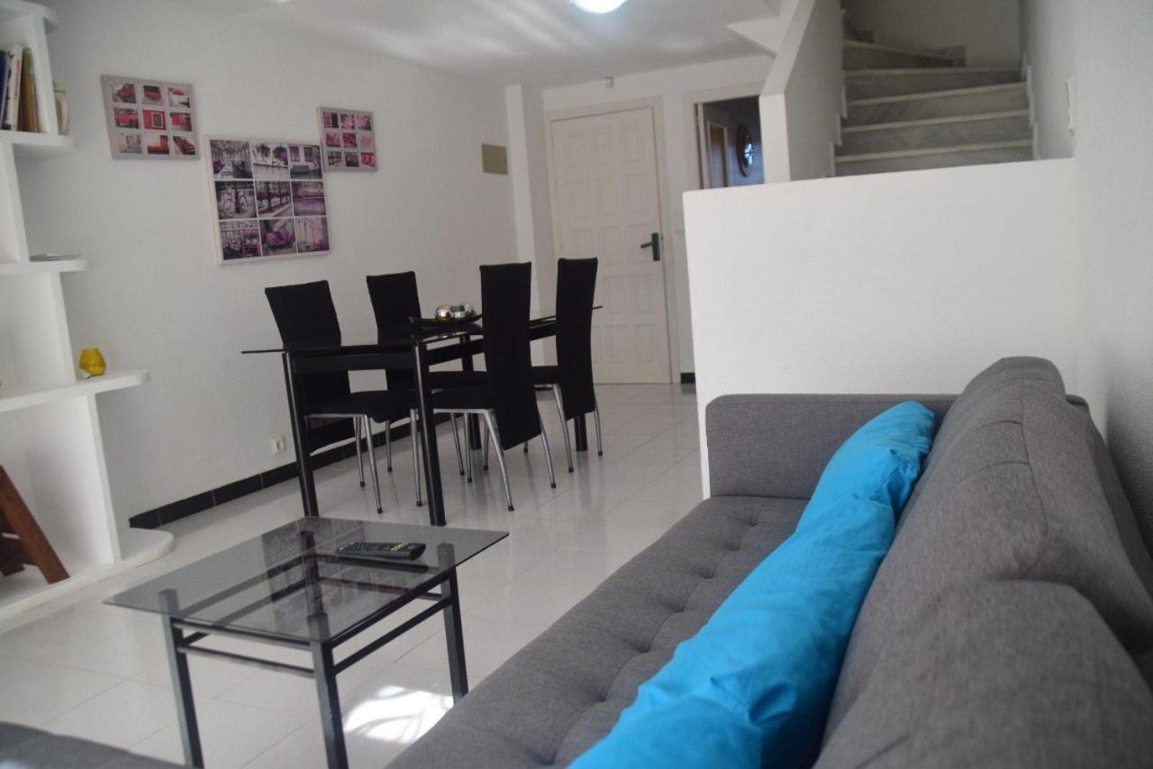 Duplex 3 Dormitorios กาลาบาร์ดินา ภายนอก รูปภาพ